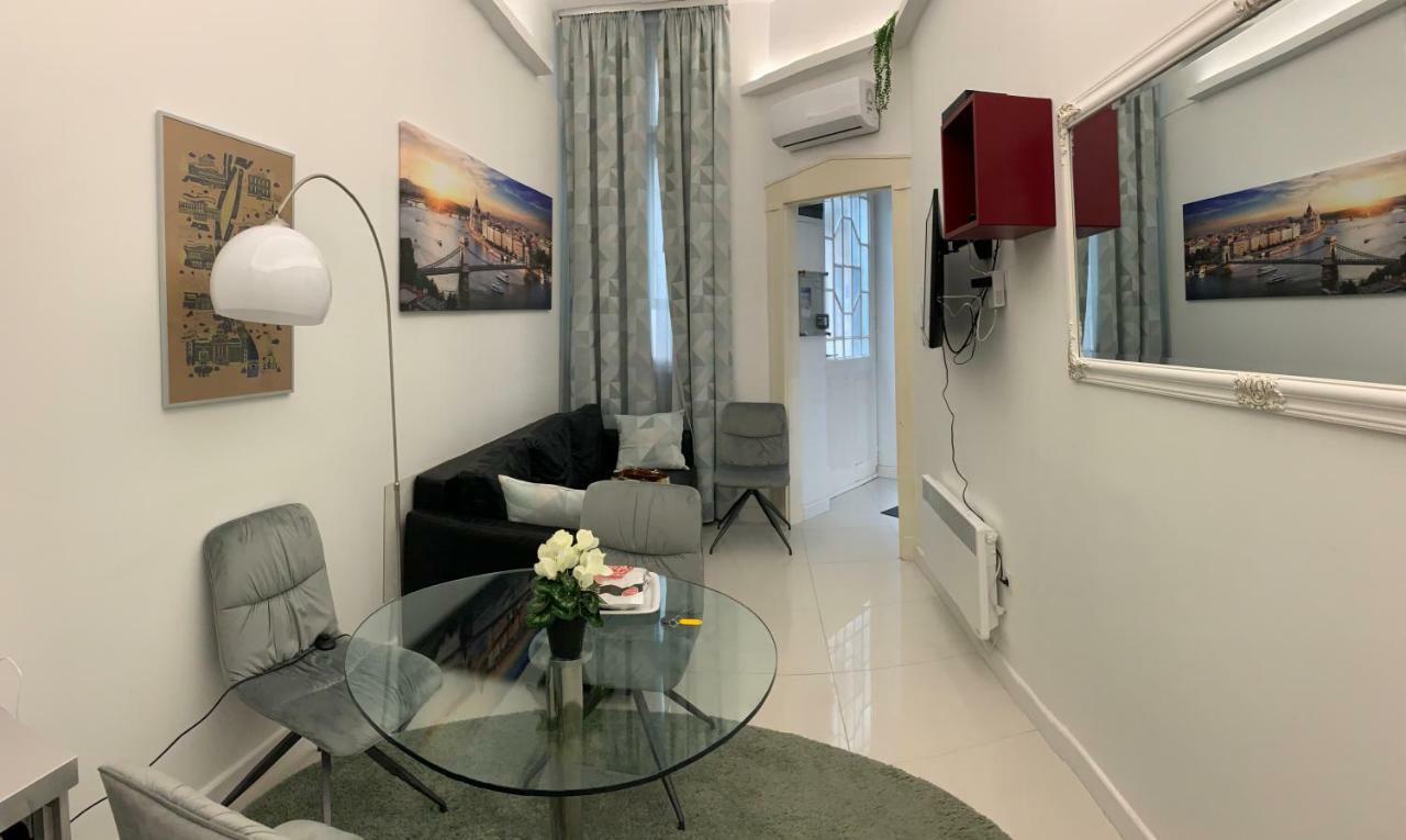 City Corso Apartman Boedapest Buitenkant foto